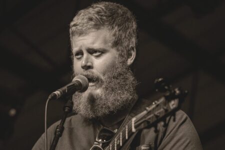 Oliver Anthony Will Release Dave Cobb-Produced Debut Album on Easter